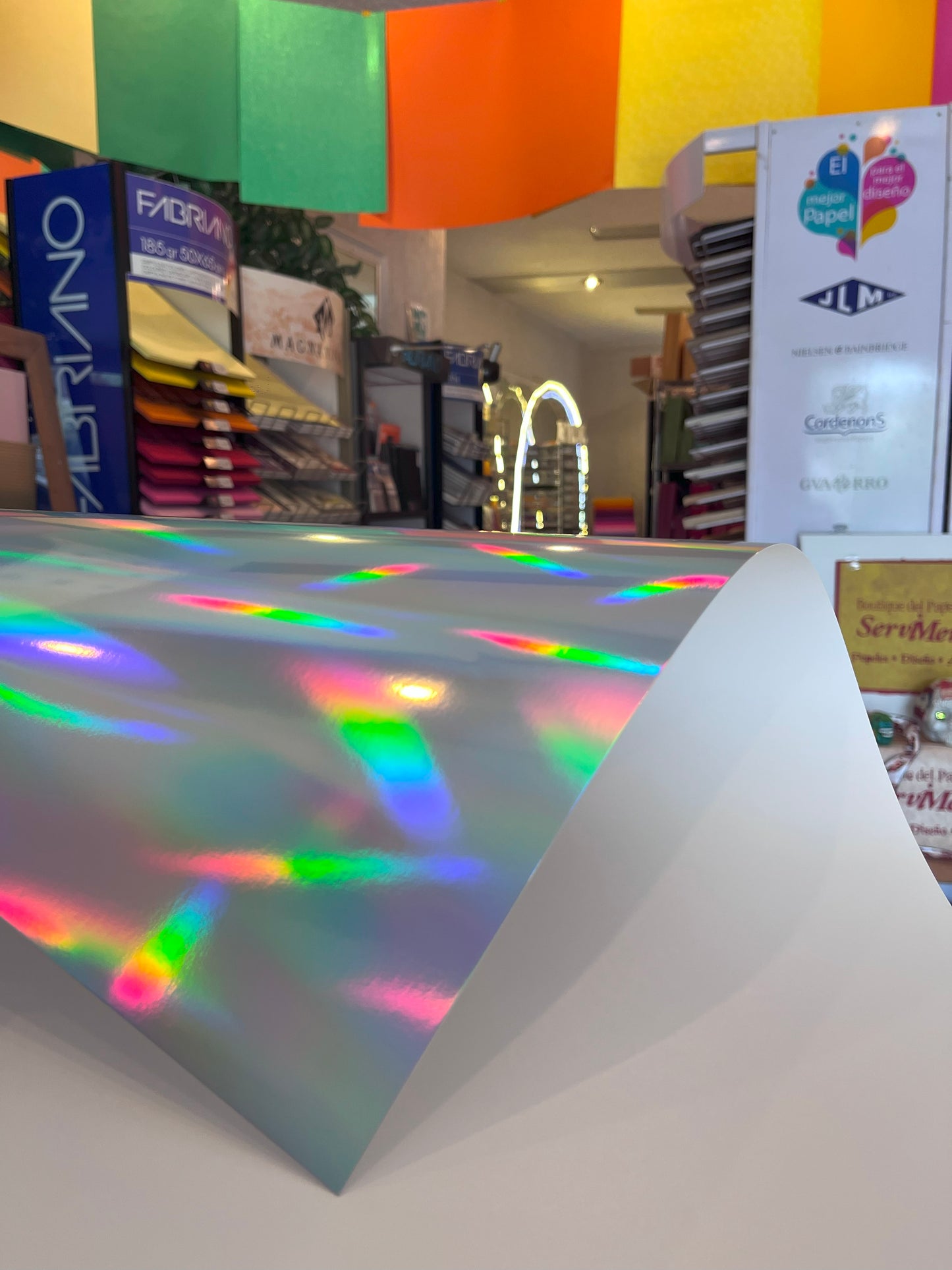 CART. METALIZADA TORNASOL BRILLANTE 230 GRS 50X65 CM