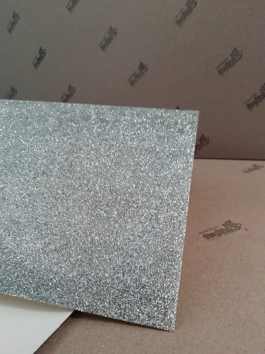 Cart. Glitter-(Diamantina) Plata 50X60 cm 280 gr