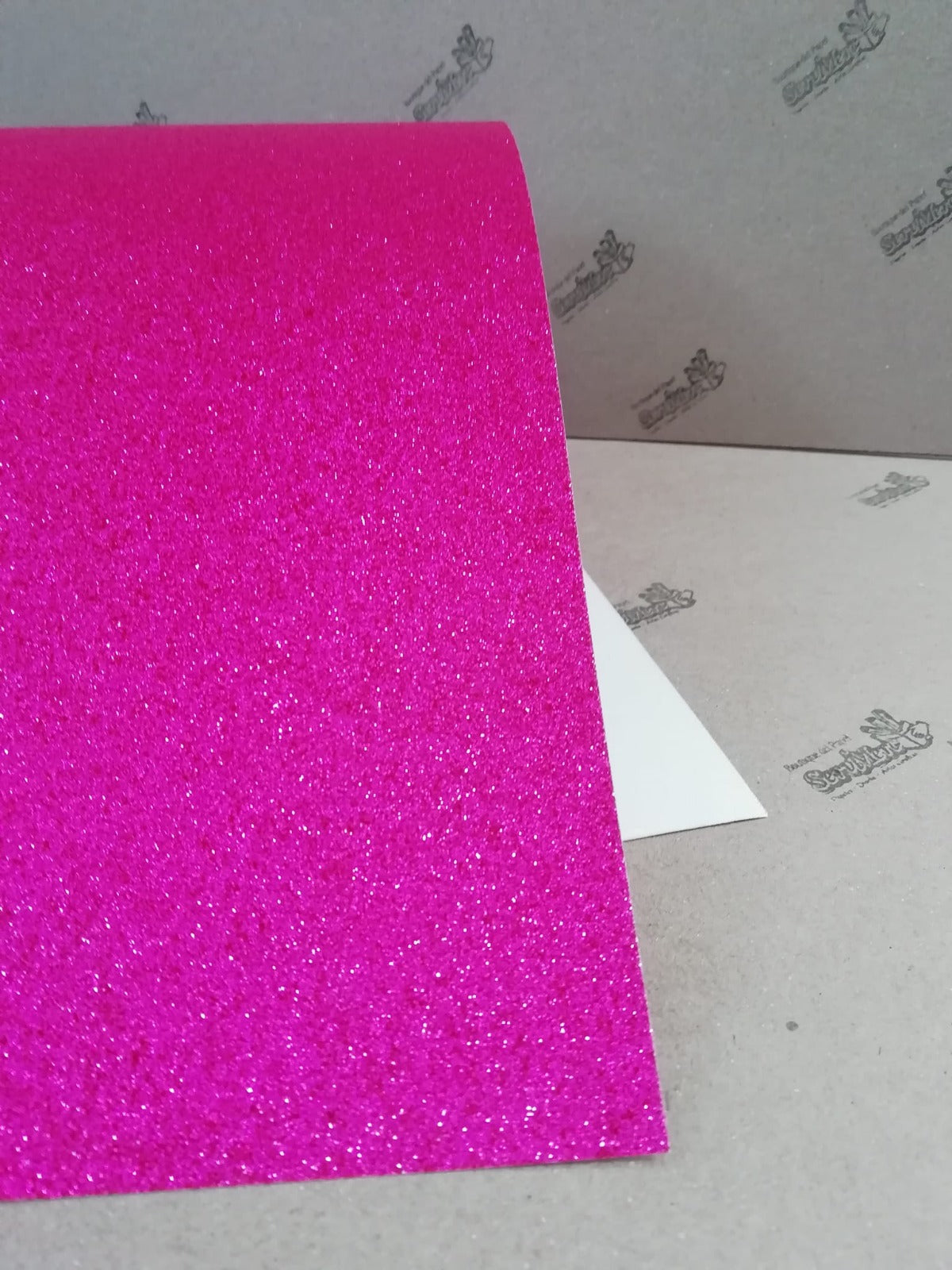 Envoltura Glitter-(Diamantina) Fucsia 50X60 cm 285 gr