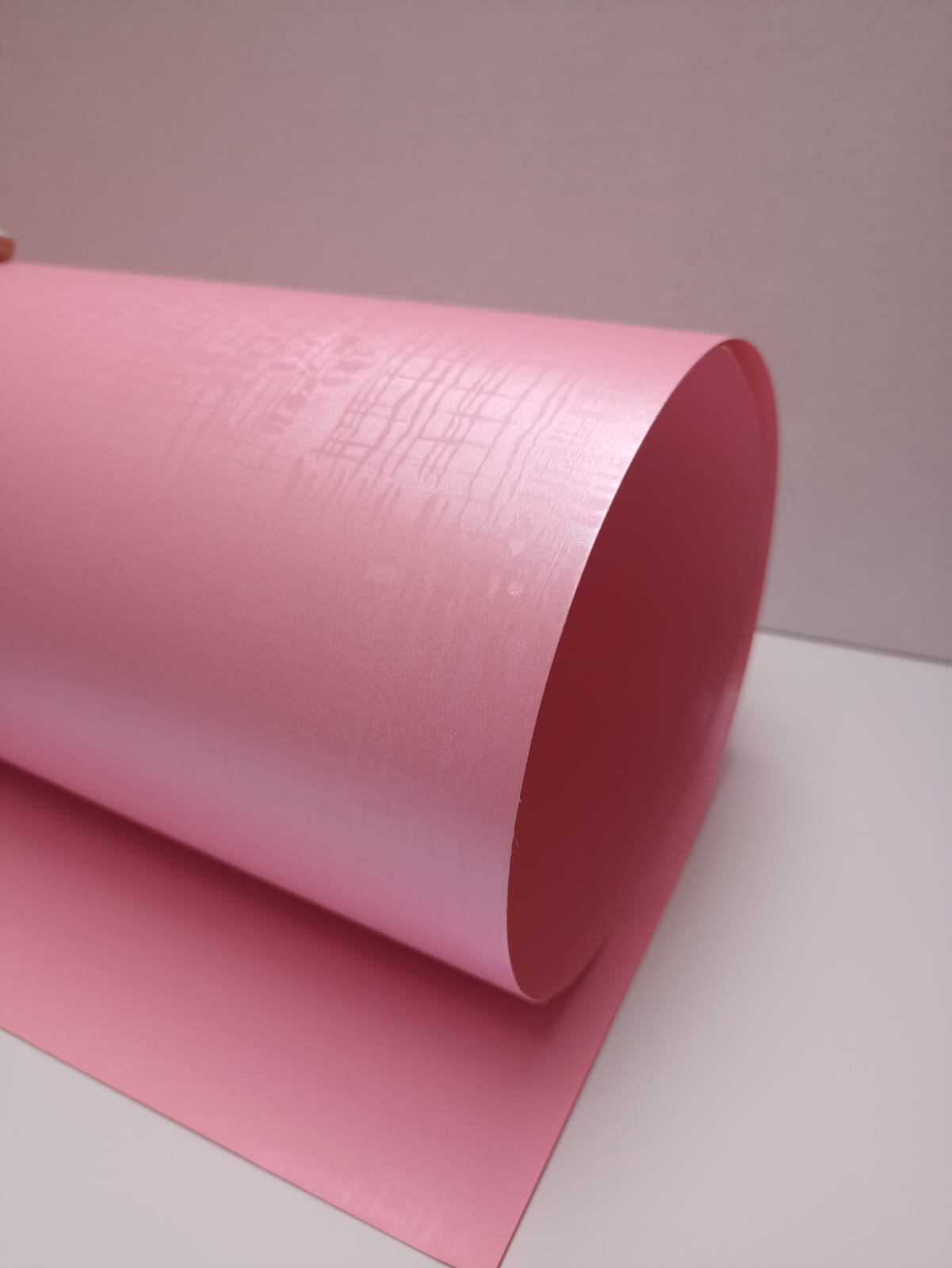 Hong-Kong Rosa 58X89 240G