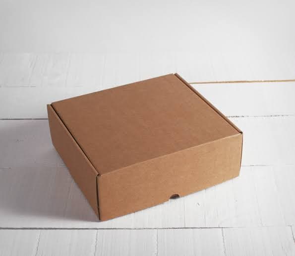 Caja de Kraft 30X30X12 cm