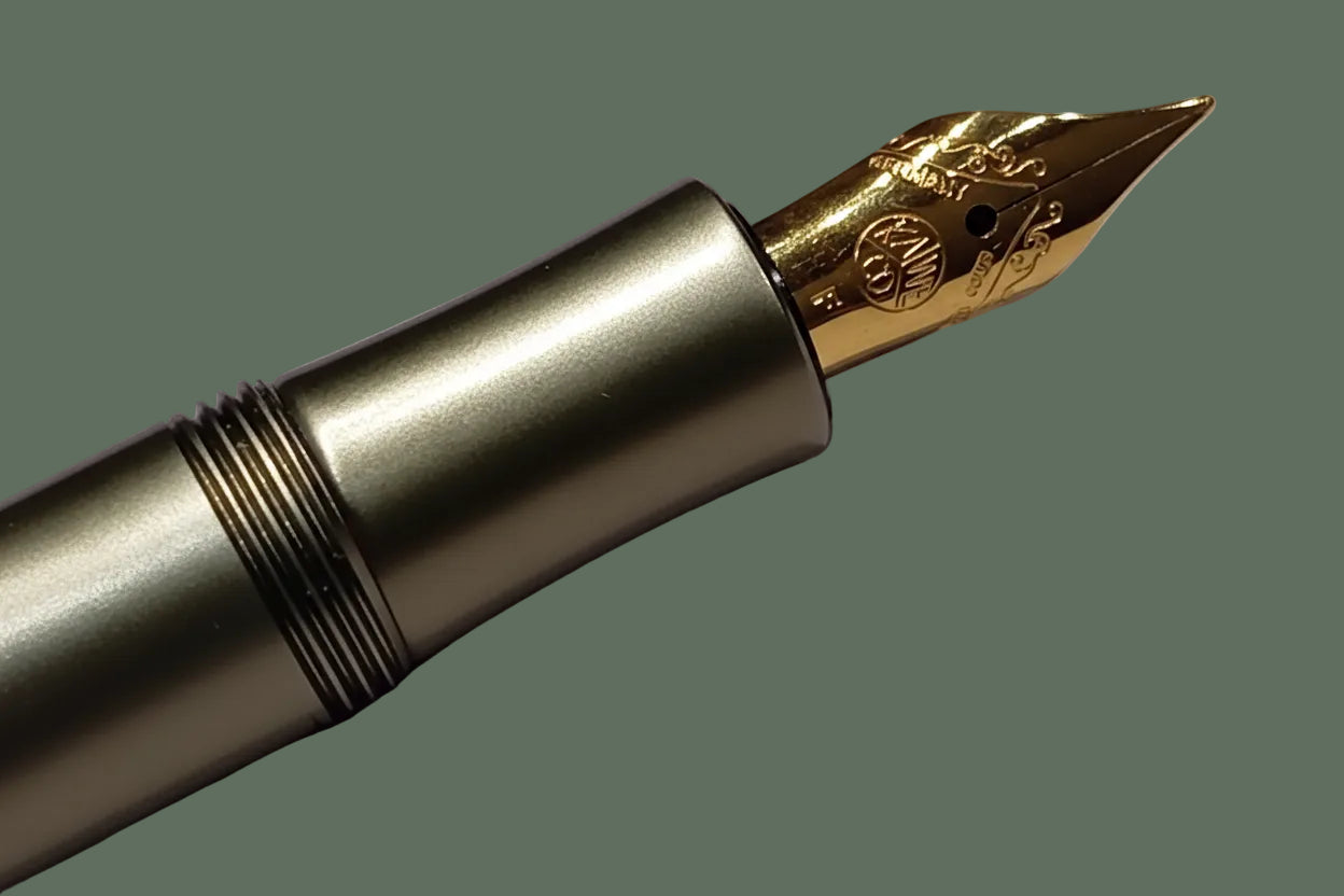 Pluma fuente KAWECO olivine