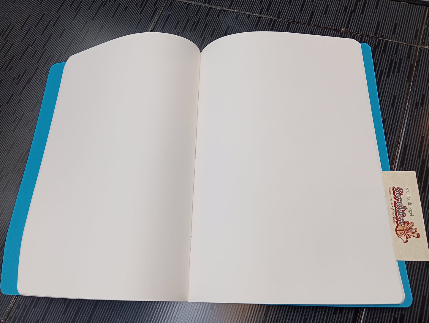 Libreta FABRIANO 40hj engrapada 21x29.7cm A4 blanco natural